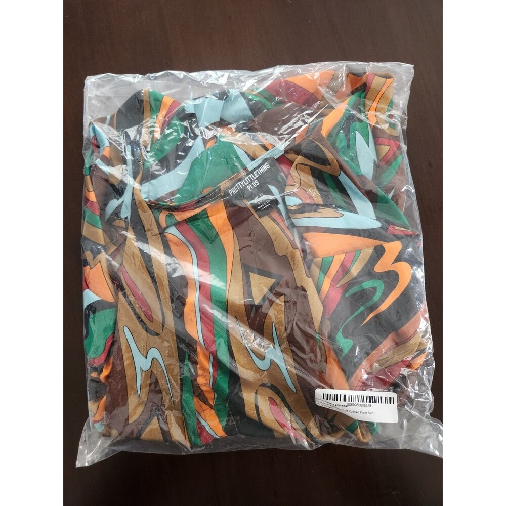 NWT PrettyLittleThing Skirt Plus Size US 22 XXL Ruched Front Abstract Print 2XL - Picture 10 of 10